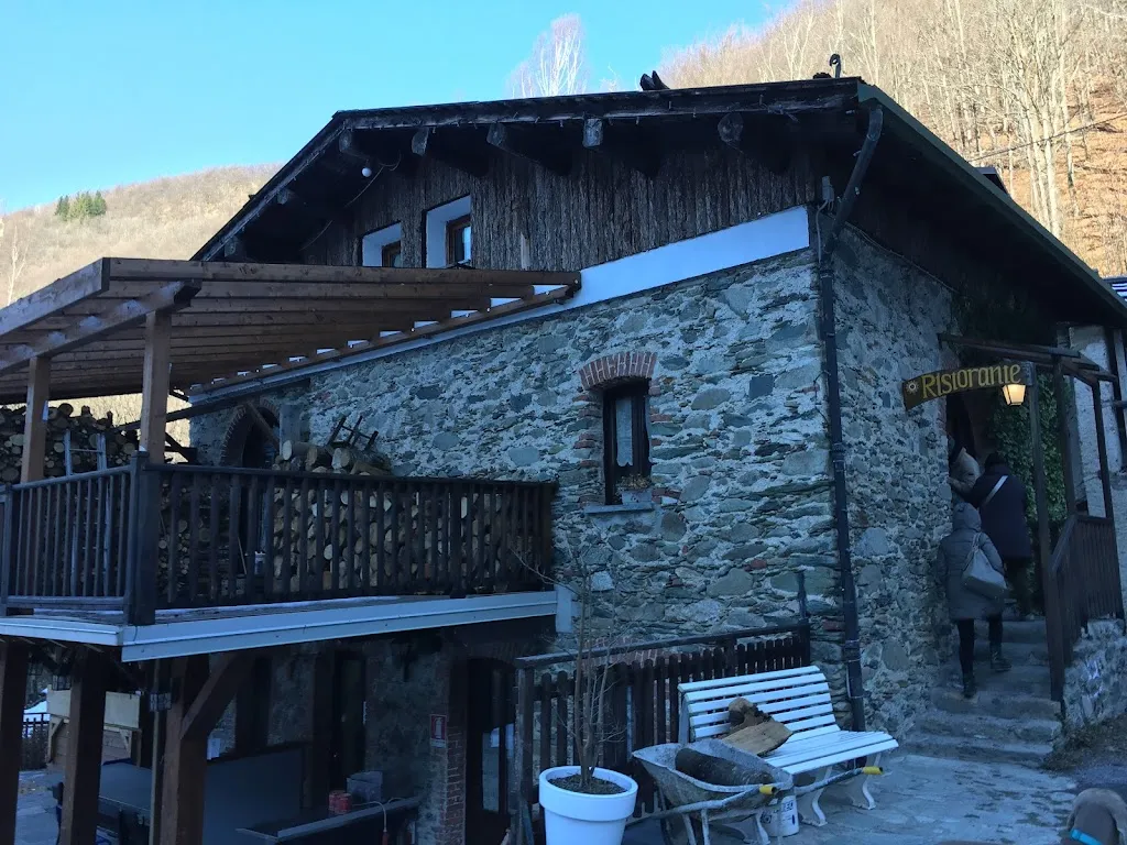 Osteria Agriturismo Il Girasole restaurant in Limone Piemonte