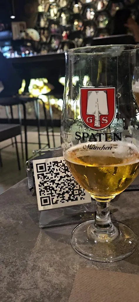 Truth - Mixology & Kitchen_Conversano_slider_image_2