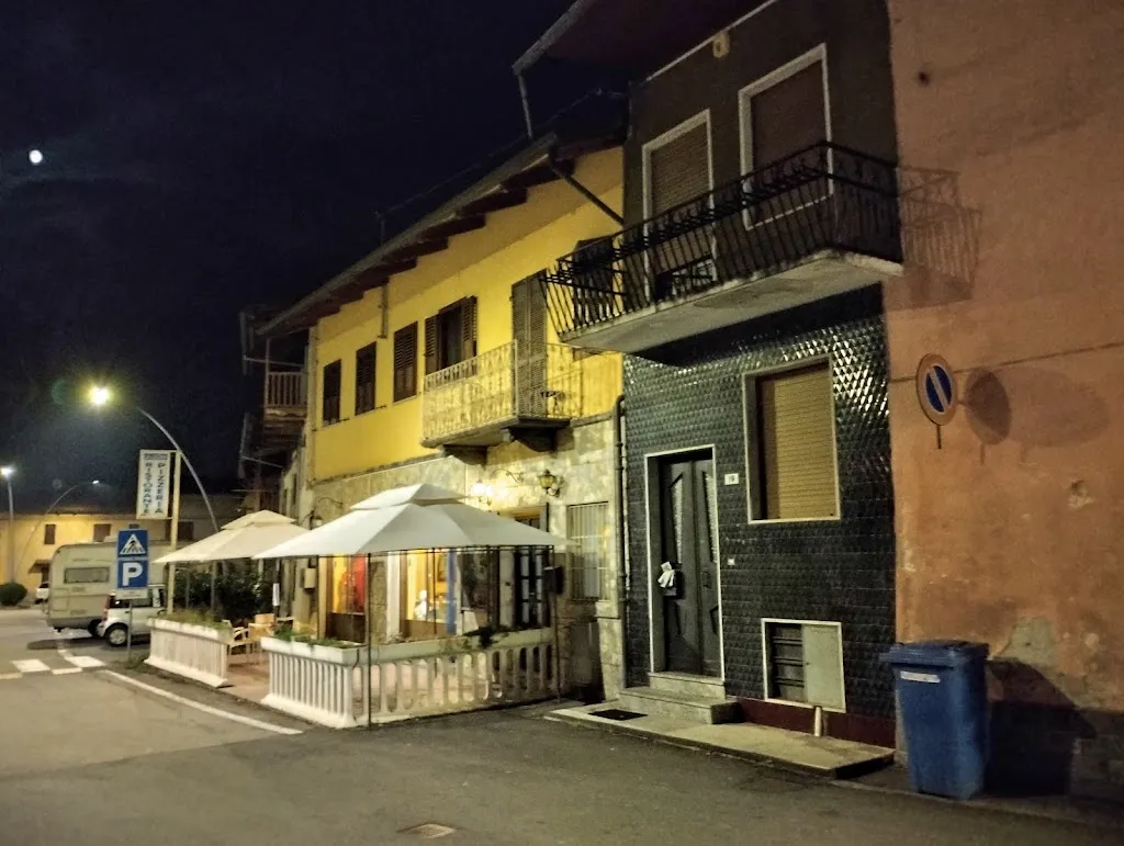 Pizzeria La Lucina_Lusigliè_slider_image_3