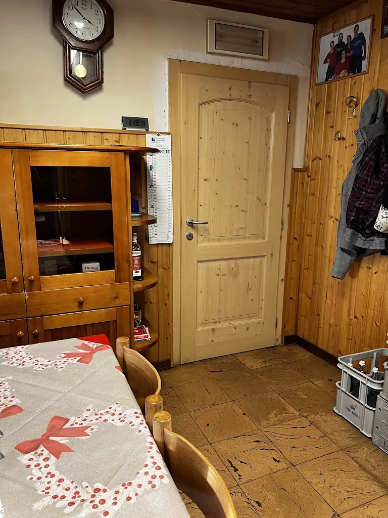 Nick_Bar Ristorante Rossi - Platzbirt_Luserna_Bewertung