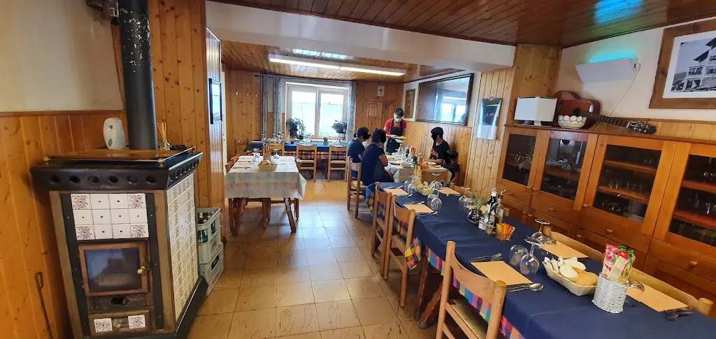 Bar Ristorante Rossi - Platzbirt restaurant in Luserna