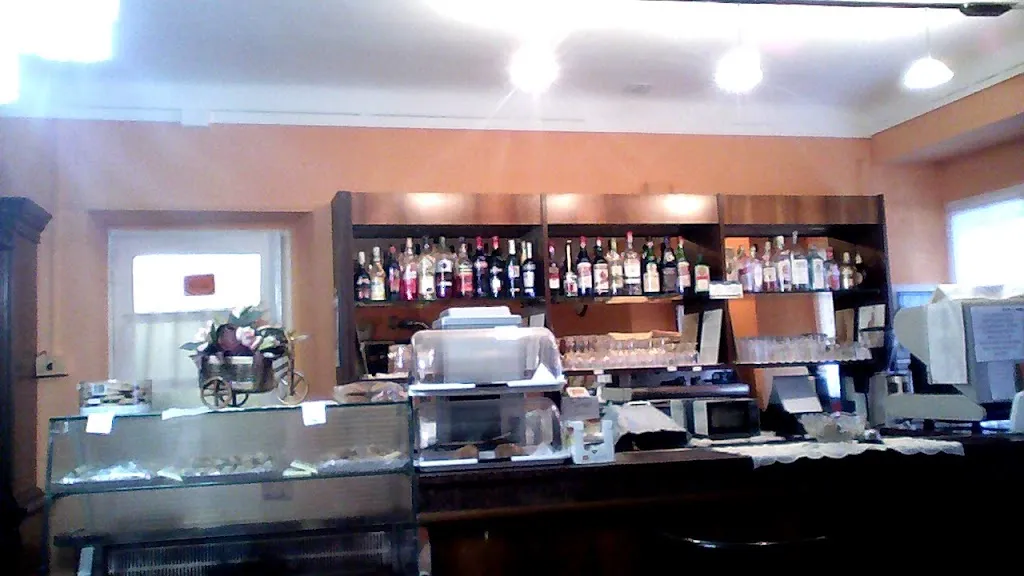 BAR RISTORANTE PIZZERIA CAVALLO BIANCO DI MACRA DI PELLICORIO ROSA restaurant in Macra