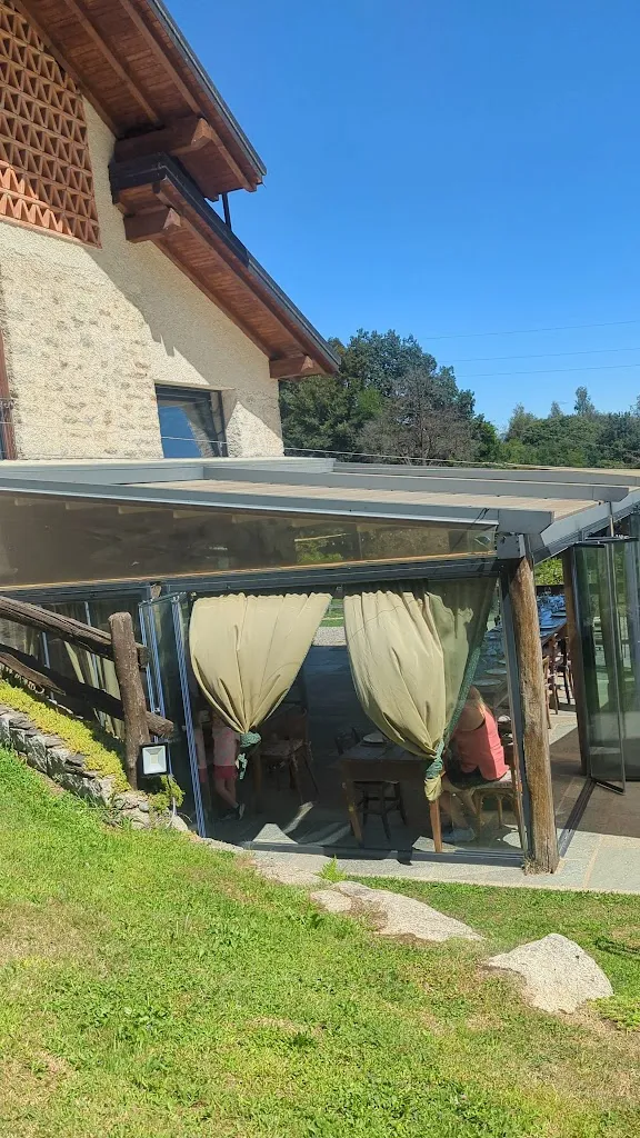 Farmhouse Barchetto_Madonna del Sasso_slider_image_2