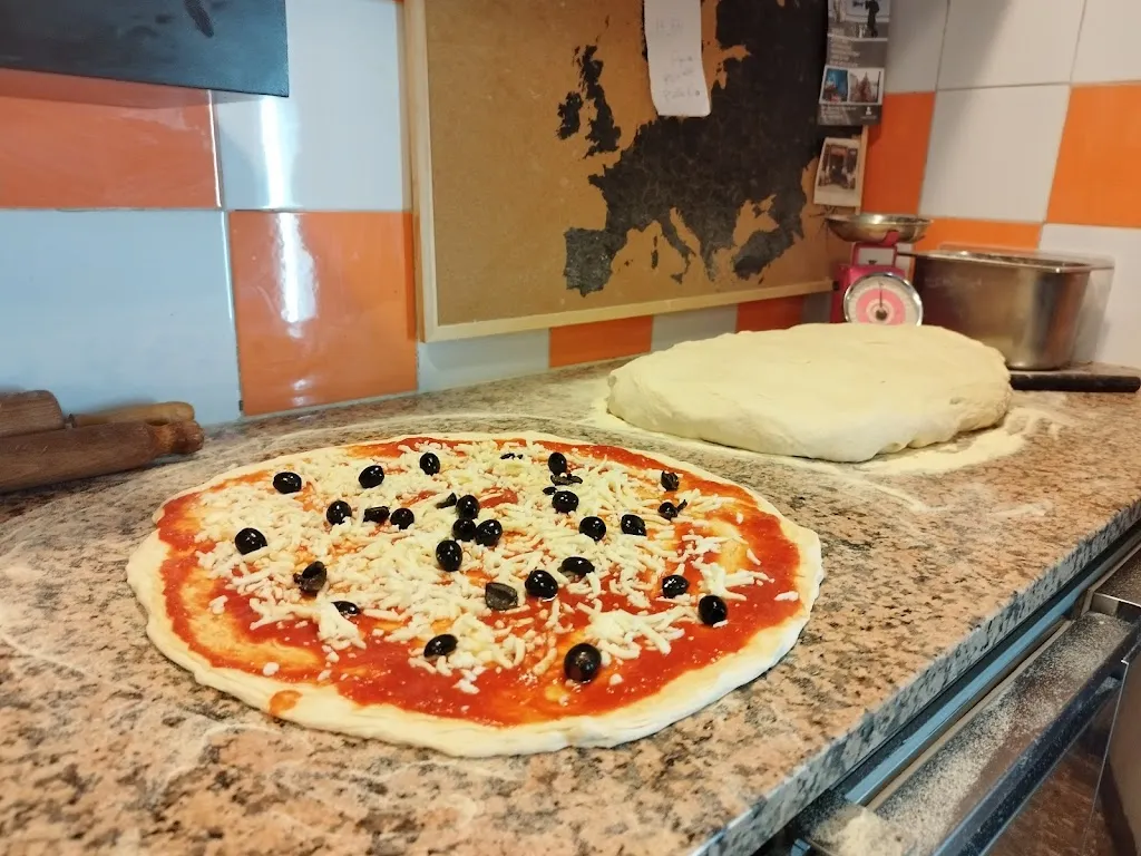 L'artigiano Della PIZZA_Maggiora_slider_image_2