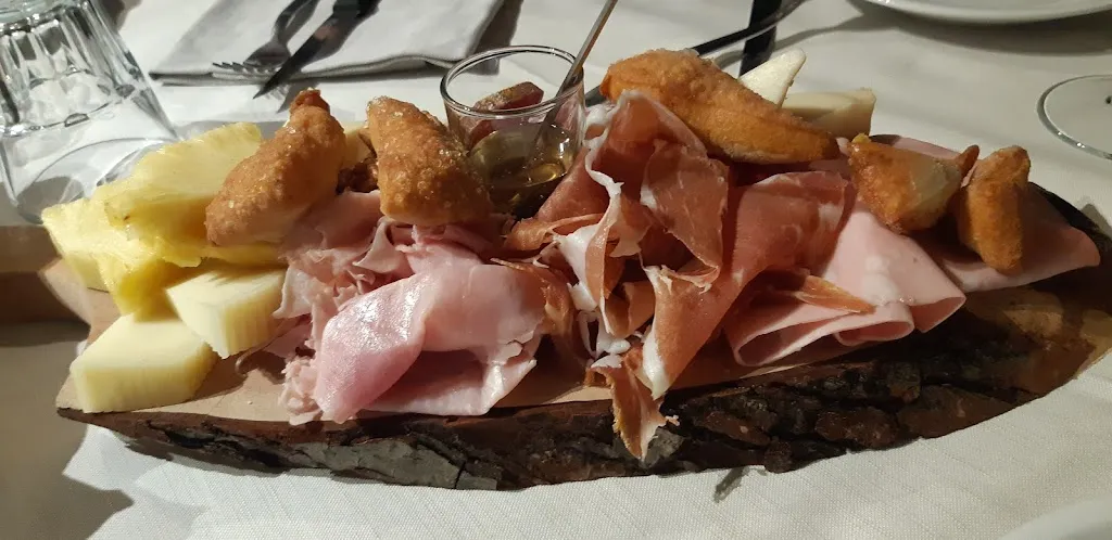 Martin Dlouhý_Alfieri_Magliano Alfieri_review