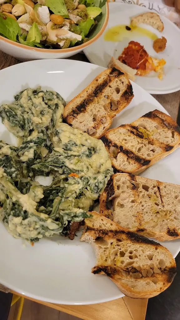 Shlomi Shiryan_Marzia_Conversano_review