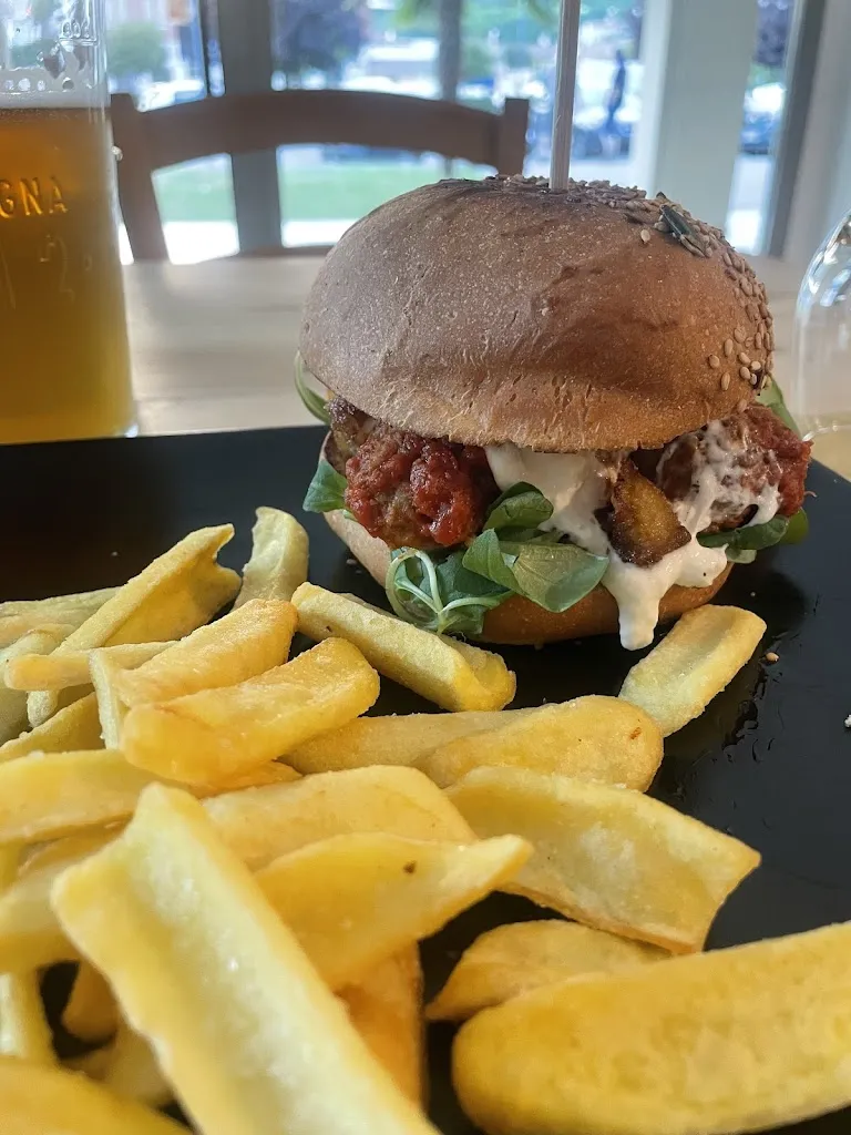 Silvia Crucitti_Don Mimmo Contemporary Pizza and Burger_Magliano Alfieri_review