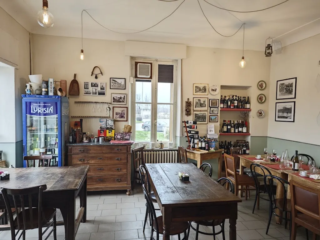 RISTORO DELLA STAZIONE da Pietro restaurant in Magliano Alpi