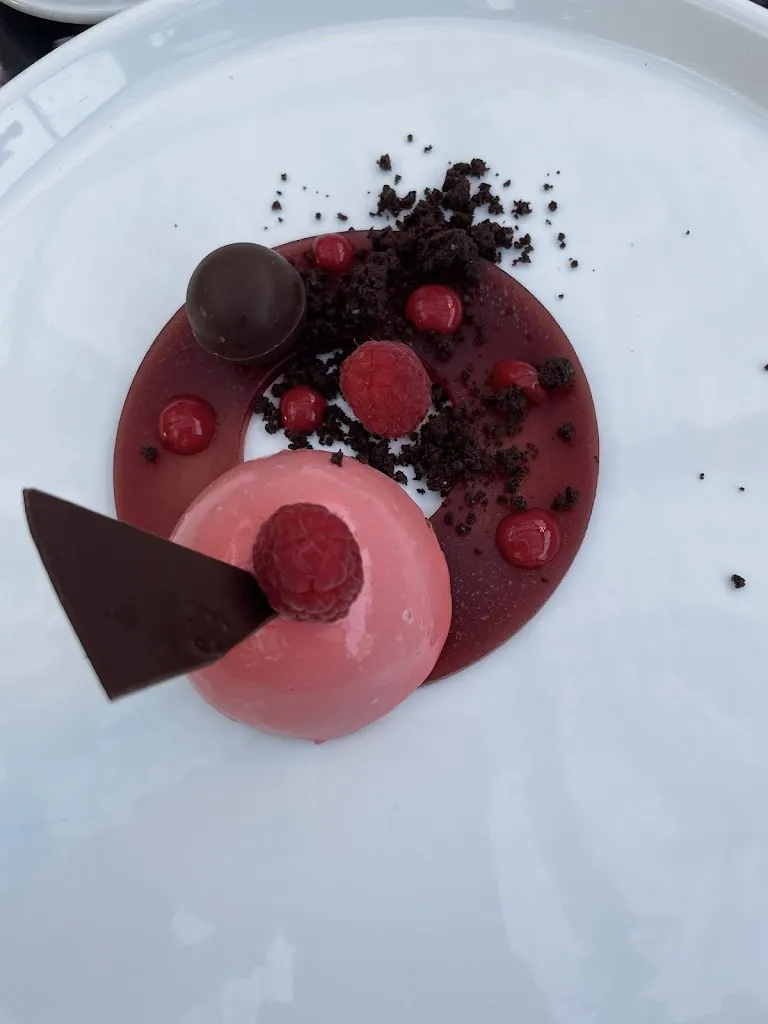 Nathalie Morbus_Lo Chalet Steakhouse_Maglione-Crosa_review