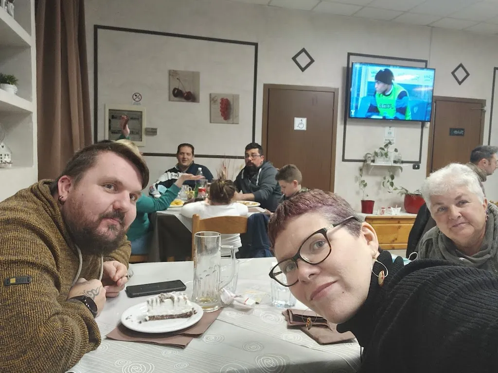 Simona Ivaldi_Pizzeria Al Campo_Mandrogne_review