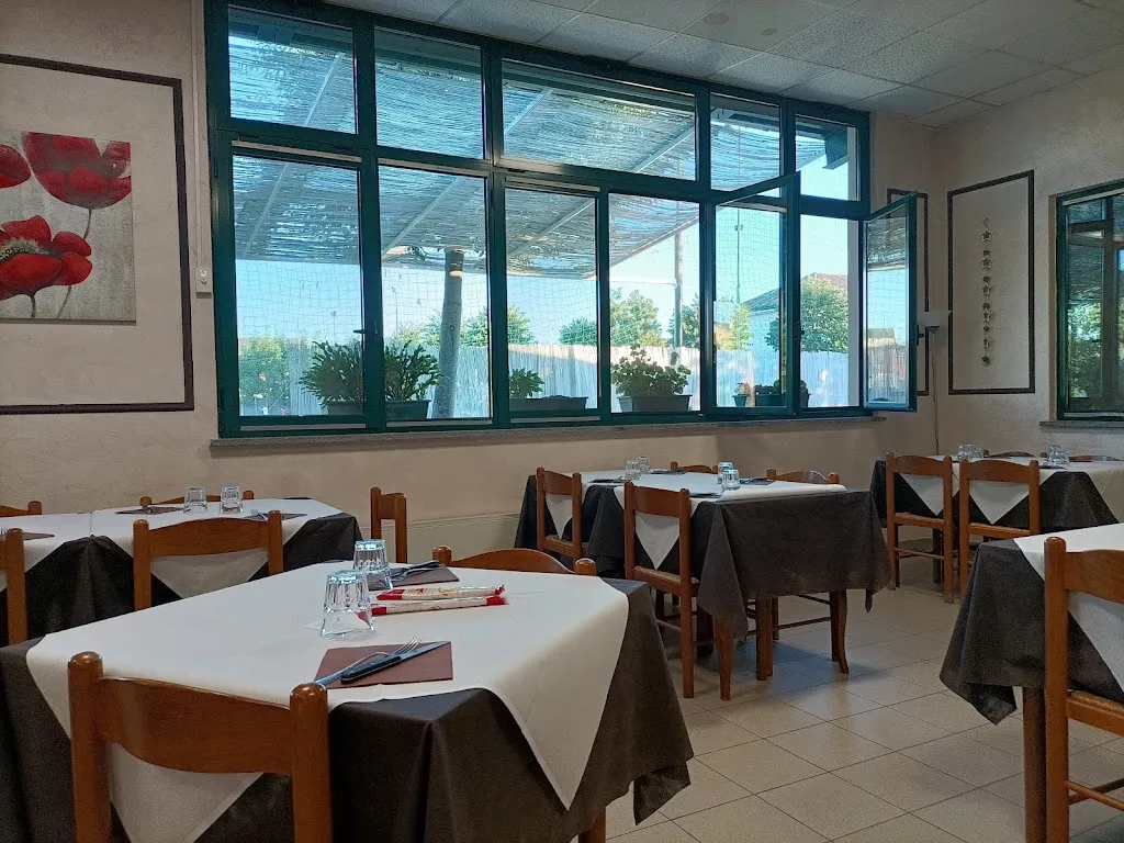 Pizzeria Al Campo restaurant in Mandrogne