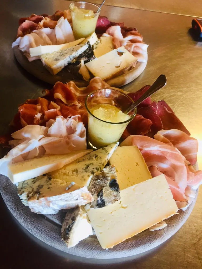 Rifugio Lago Smeraldo_Macugnaga_slider_image_3