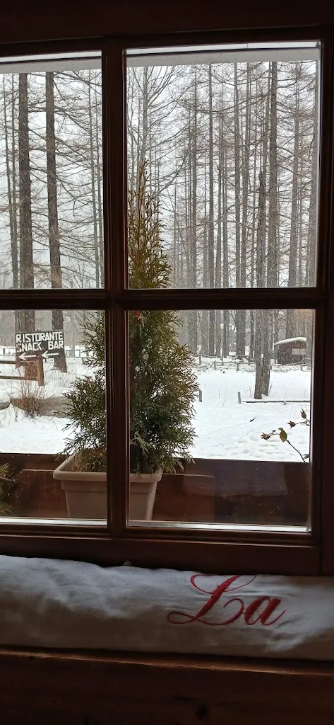 James M_Hotel Signal_Macugnaga_review