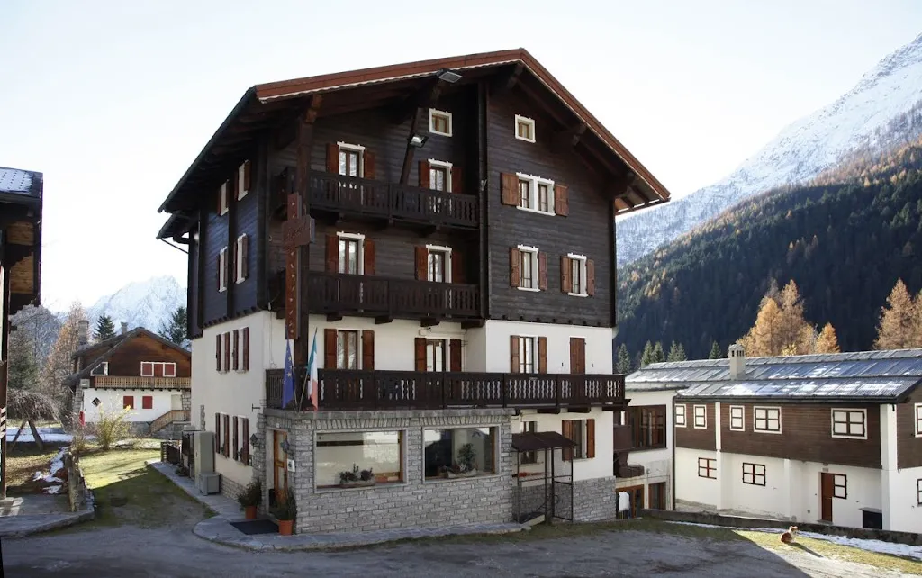 Hotel Signal_Macugnaga_slider_image_1