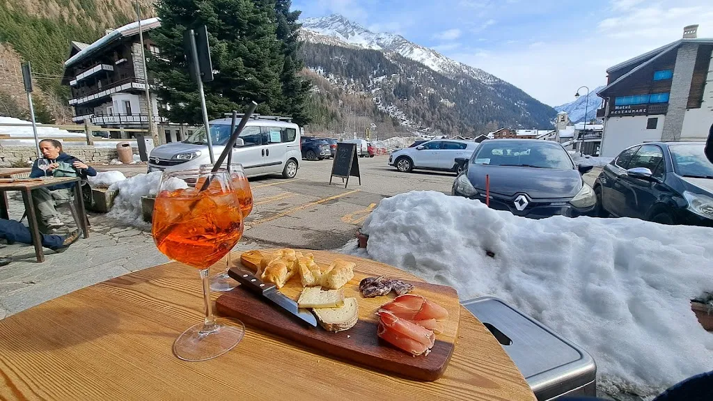 Sissy_Dalla dispensa la bottega con I tavoli_Macugnaga_review