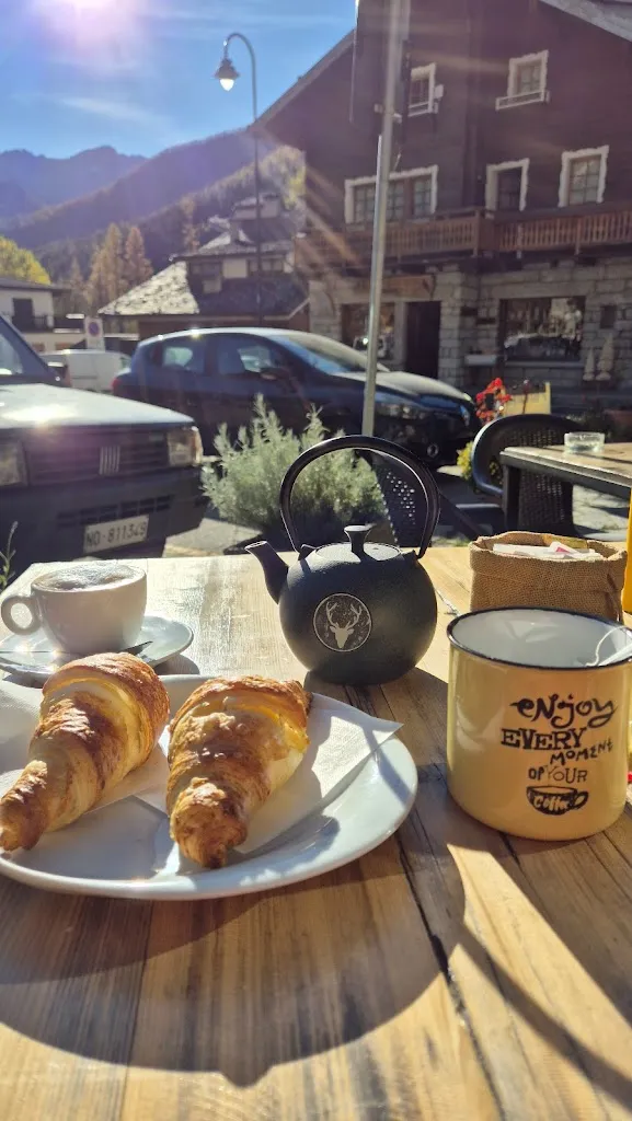 Dalla dispensa la bottega con I tavoli_Macugnaga_slider_image_2