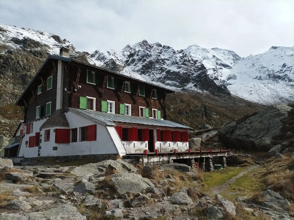 Wengwald Hutte restaurant in Macugnaga