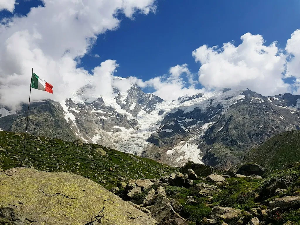 Patrick_Rifugio Zamboni Zappa_Macugnaga_review