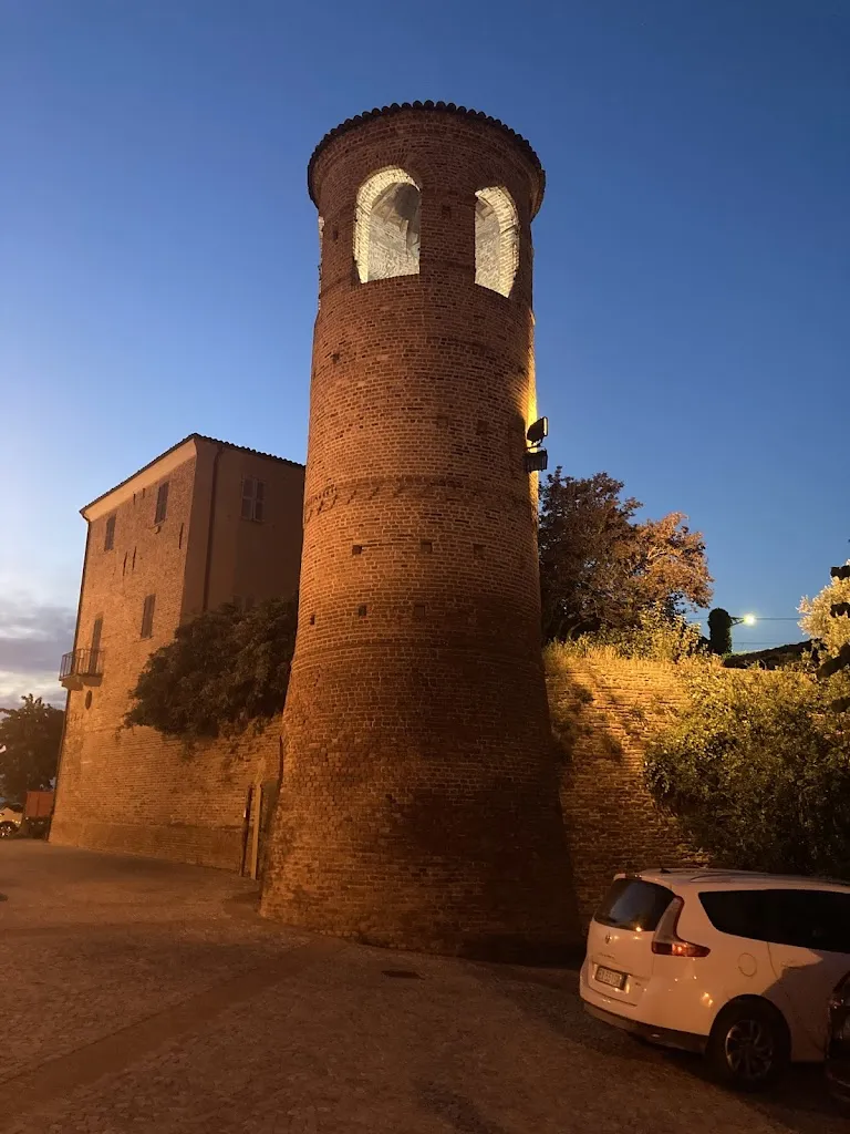 Marita Caduff_What a beautiful castle - farm_Maranzana_review