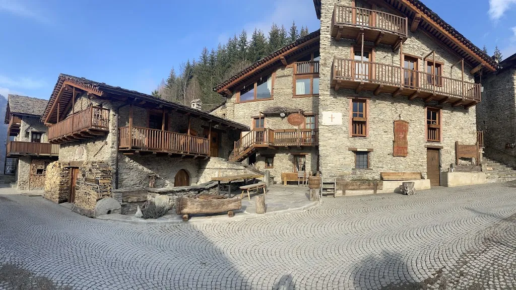 Locanda La Marmu e Osteria della Croce bianca Marmora restaurant in Marmora