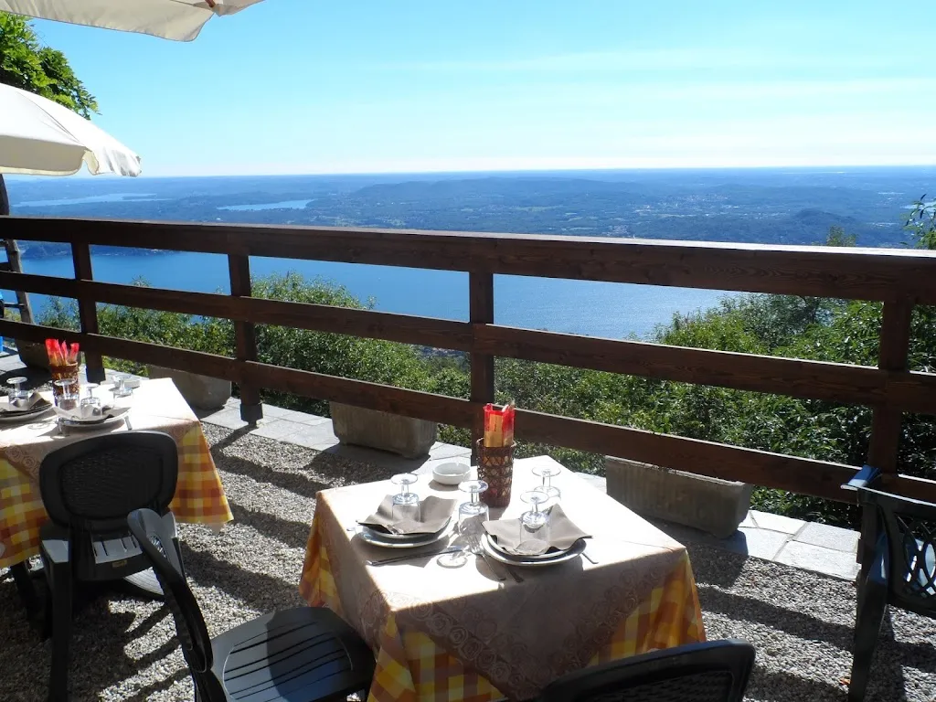 Trattoria San Salvatore_Massino Visconti_slider_image_1