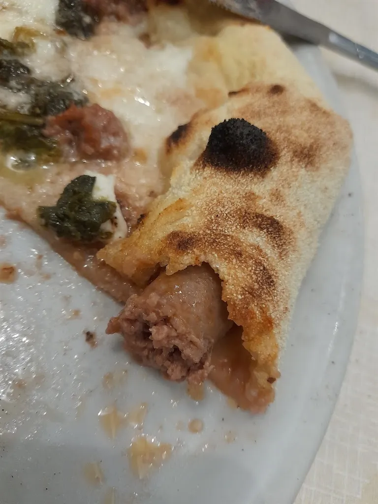 Eibi artista principale_Rosty pizza 2_Conversano_review