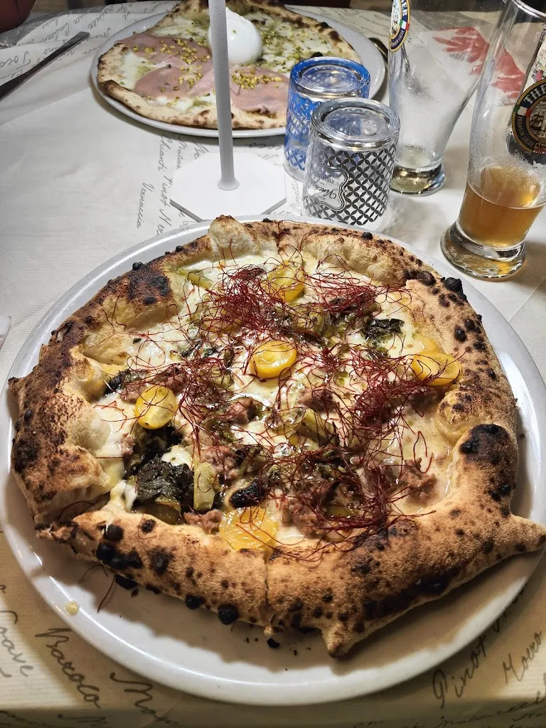 Rosty pizza 2_Conversano_slider_image_3