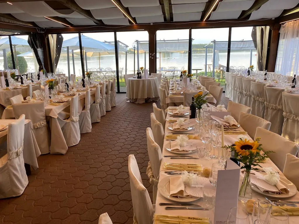 Ristorante La Barcaccia - Lago di Candia restaurant in Mazze