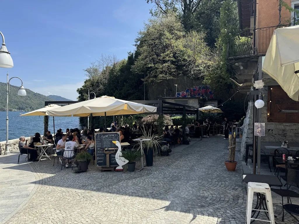 Birreria Freelance restaurant in Mergozzo