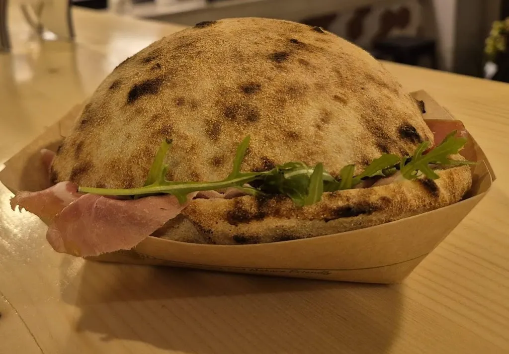 luciano laera_La Vecchia Taverna Mordi & Fuggi_Conversano_Bewertung