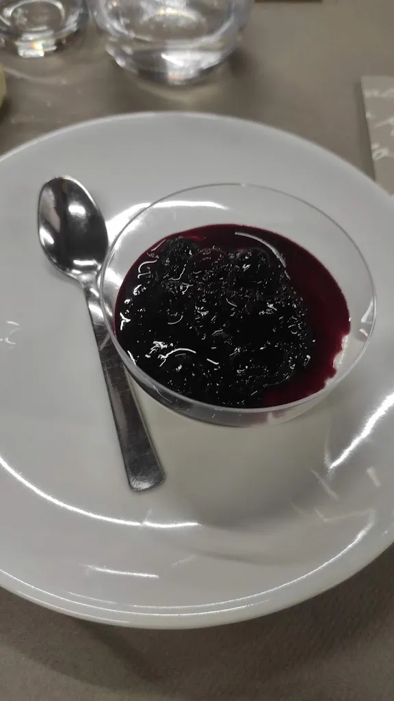 Anna Cianchi_Bar Ristorante Il Vecchio Borgo_Mezzenile_review