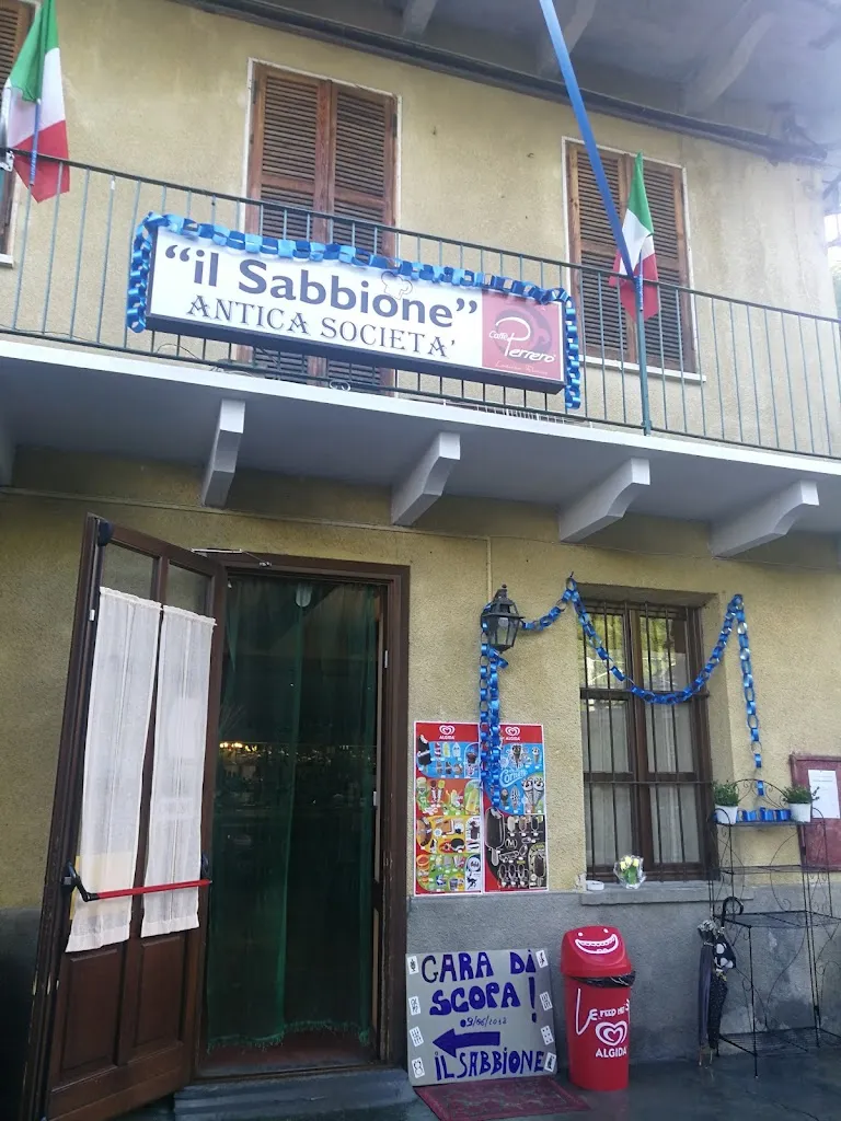 Antica Società restaurant in Mezzenile