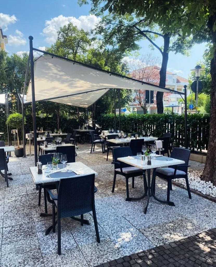 PRIMUS Garden Bistrot_Merana_slider_image_1