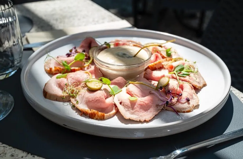 PRIMUS Garden Bistrot_Merana_slider_image_3