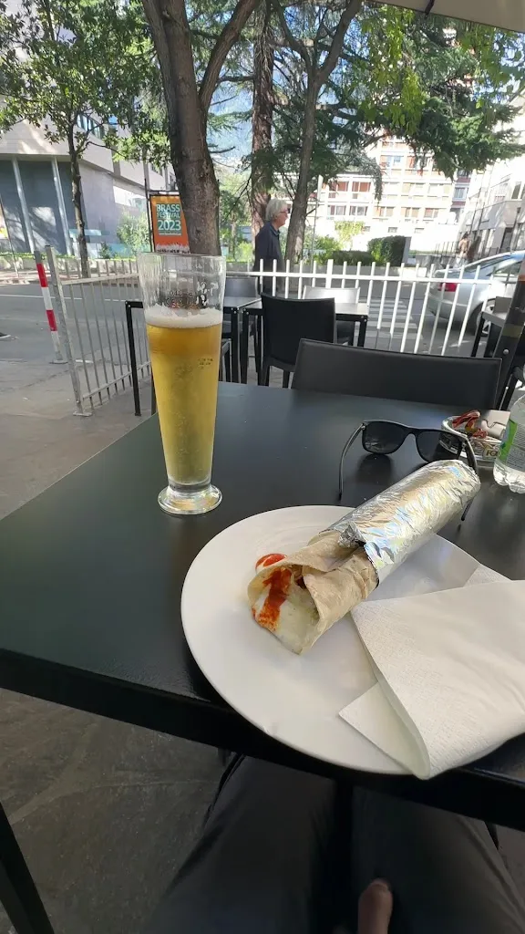 Dinesh Lahiru_Turkish Restaurant_Merana_recensione