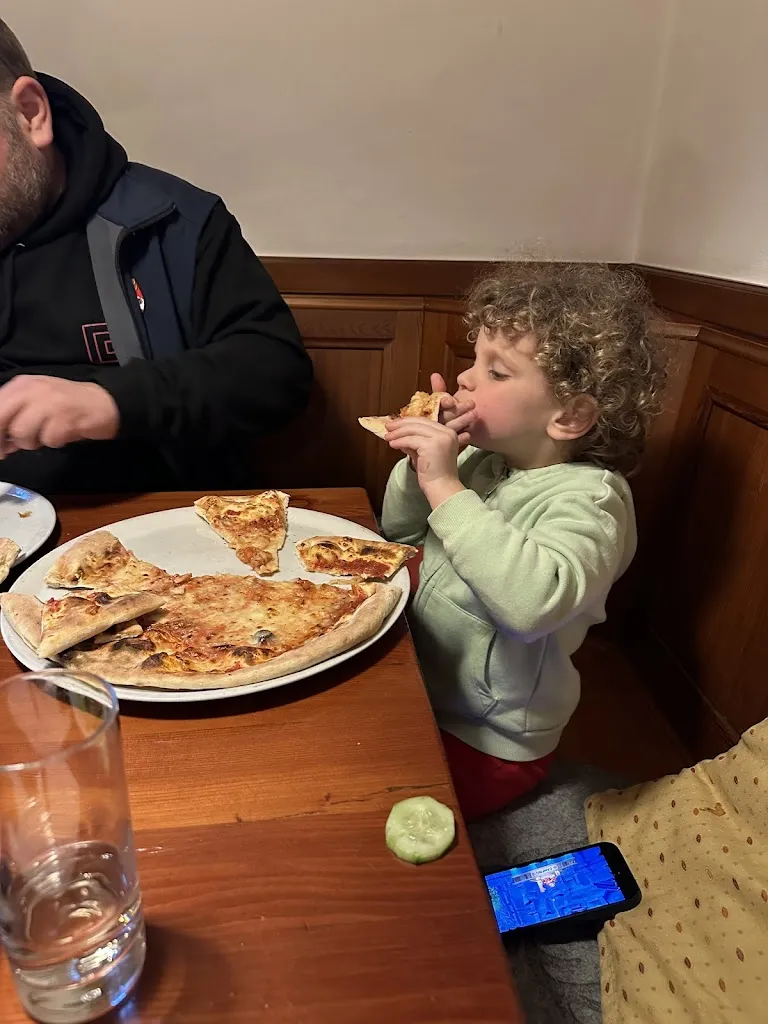 Rosa Belle_Mösl_Merana_review