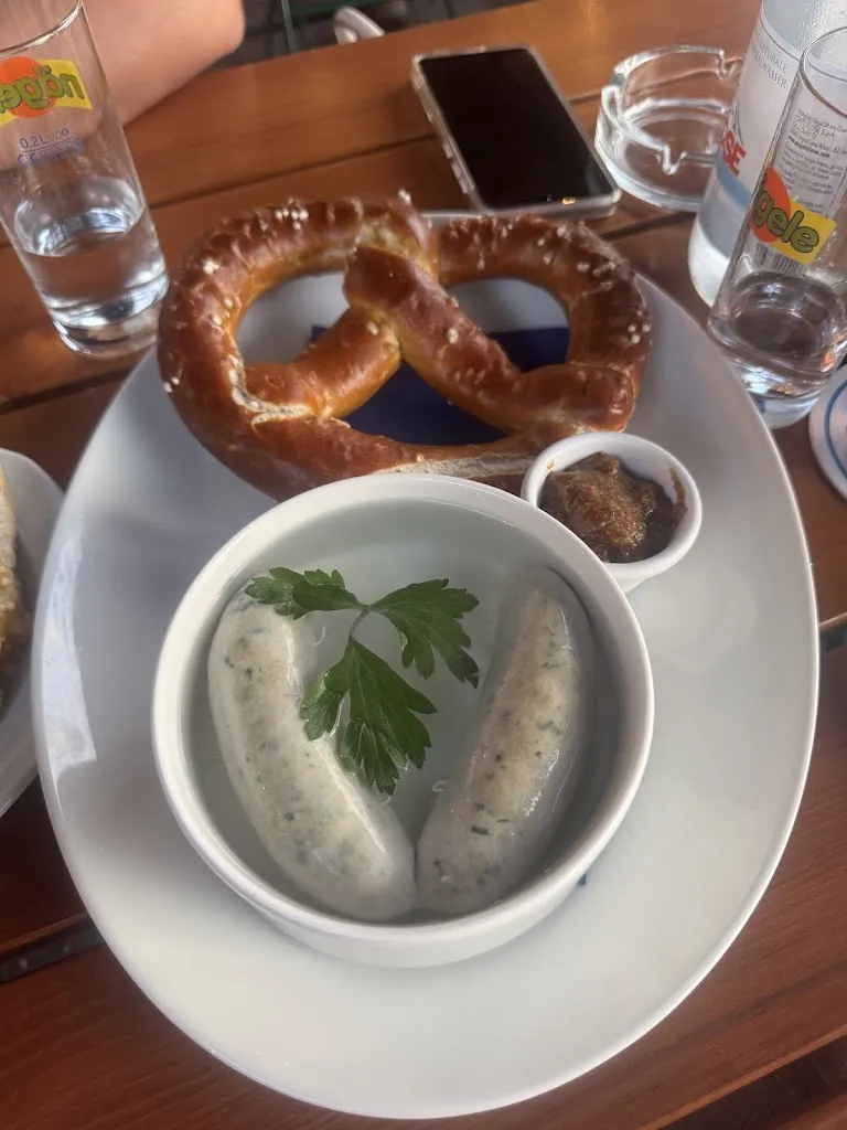 Vincenzo Murano_Biergarten Meran I Poligono I Ristorante & Pizzeria_Merana_review