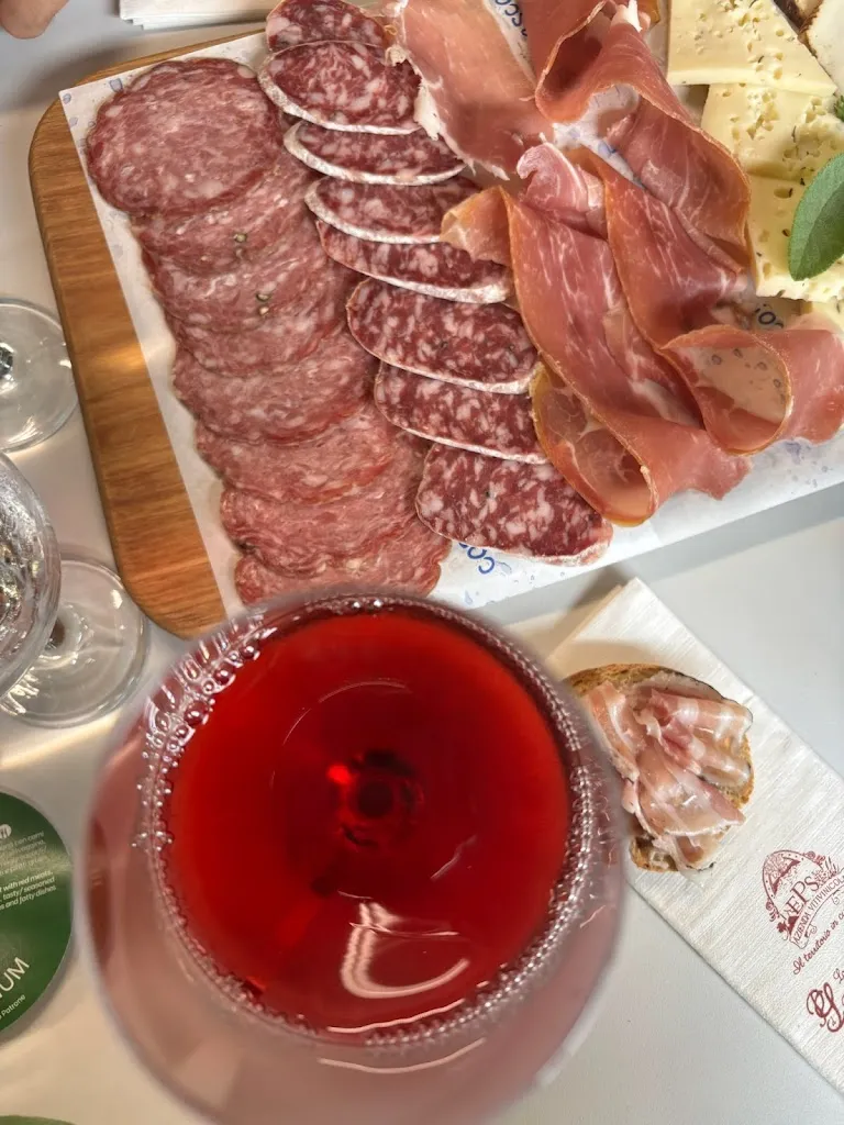 Daan Van Piggelen_Azienda Vitivinicola e Agriturismo Enrico Crola_Mezzomerico_review