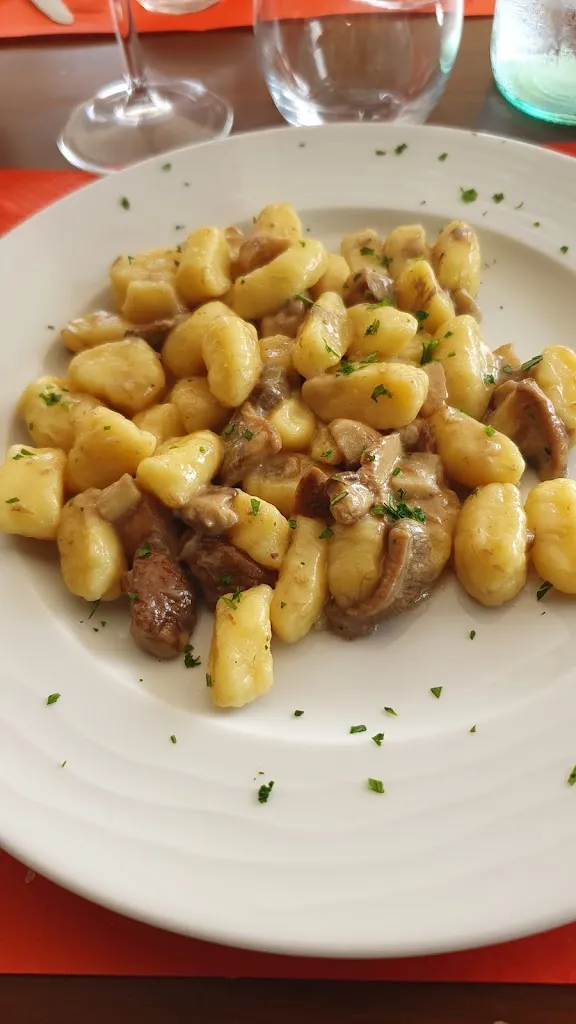 Le Paperelle Agriturismo_Mezzomerico_slider_image_3