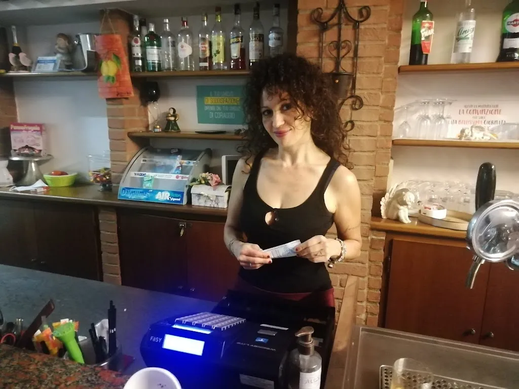 Maurizio Carlo Filippini_Il Cortile_Molino dei Torti_recensione