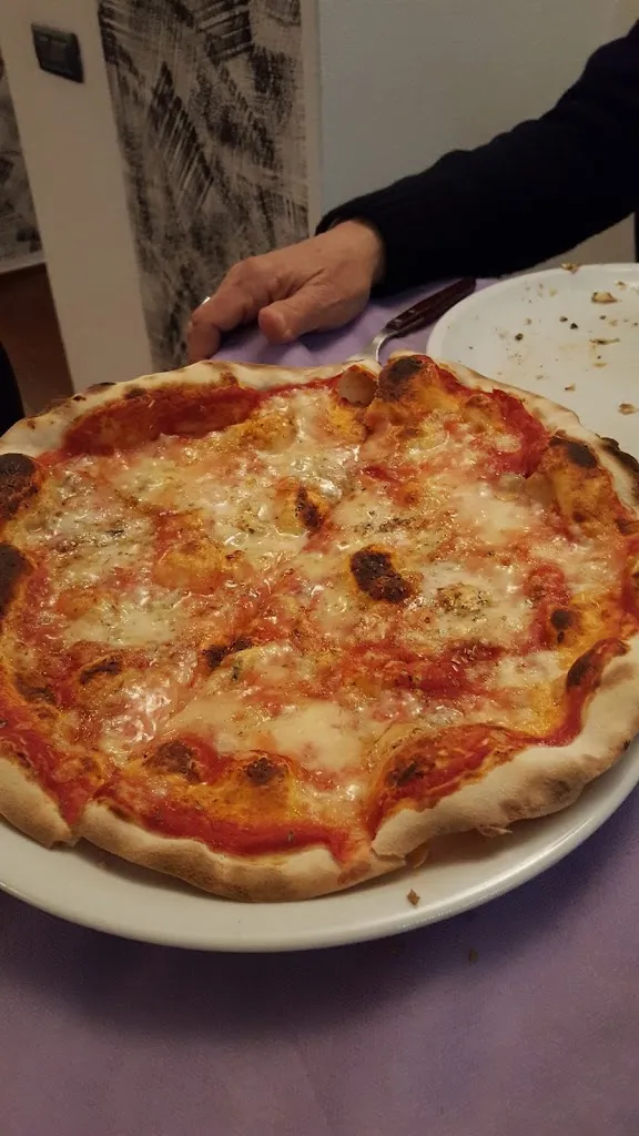 Bar Pizzeria Leon D'Oro_Molino dei Torti_slider_image_2