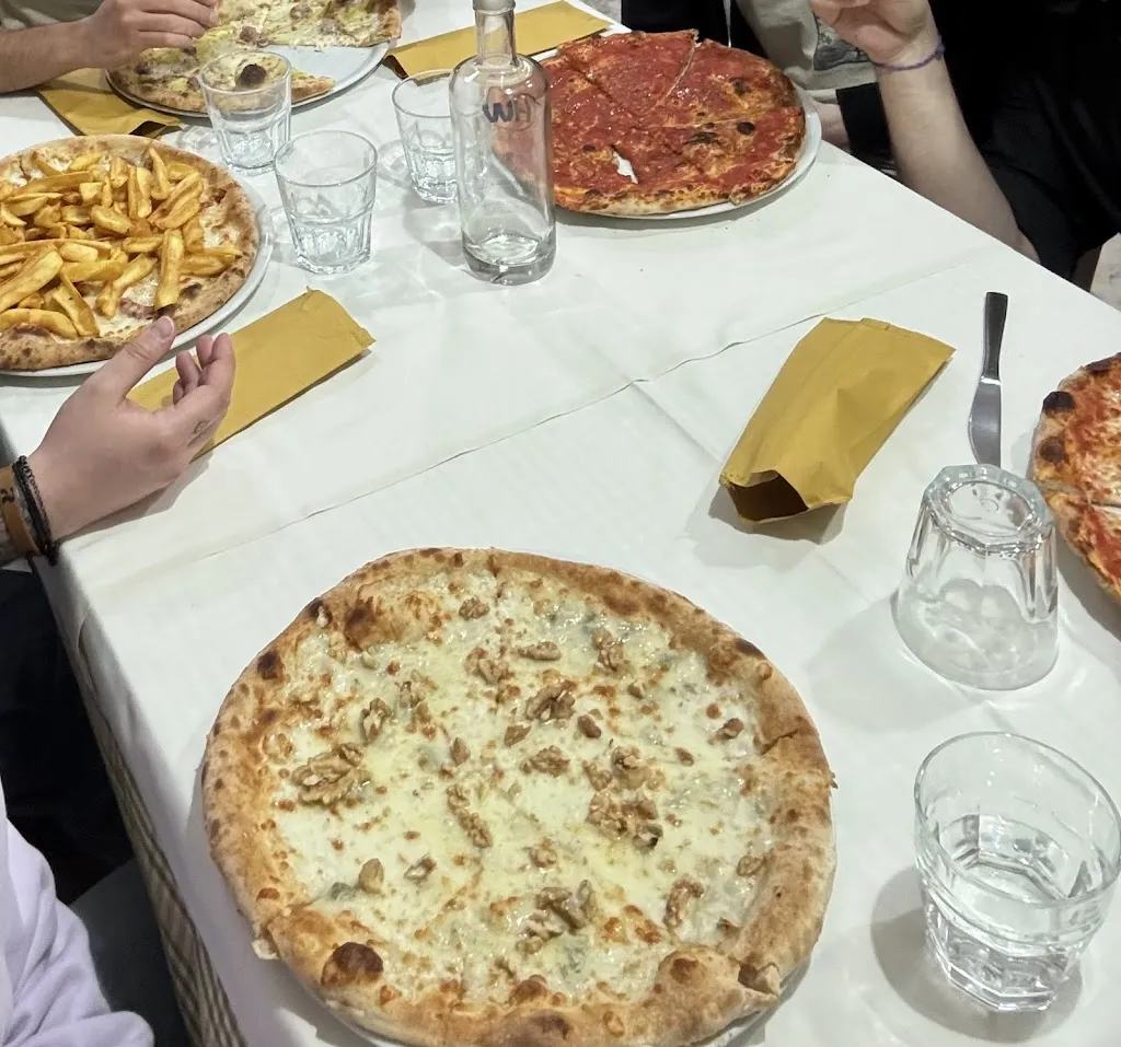 Nicola Radogna_La Lanterna_Casoli_review