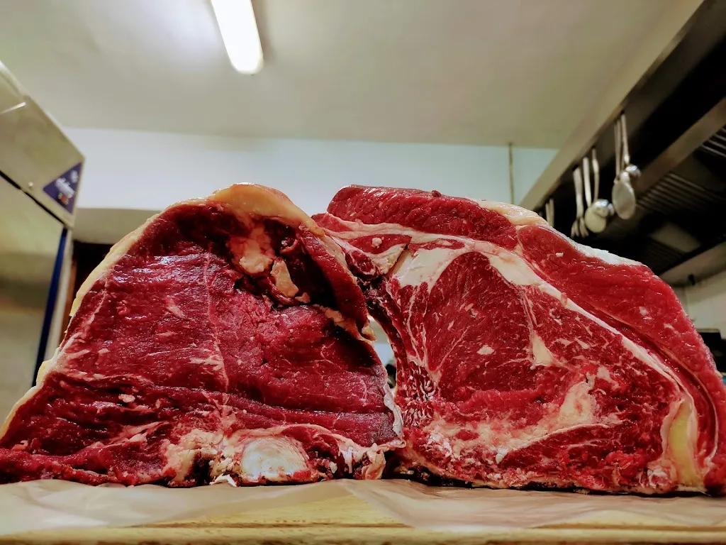 Ca'bianca Circolo_Mombaldone_slider_image_3