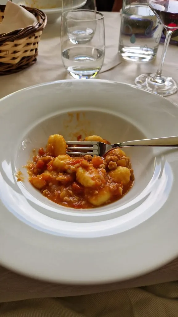 Dionne Van Prooijen_Agriturismo Tenuta La Serra_Mombello di Torino_review