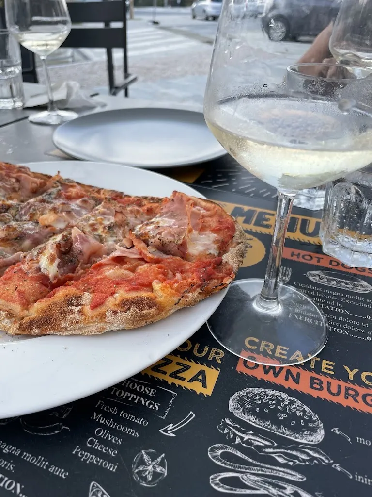 C Pv_Bar Pizzeria La Me Nina_Mombercelli_review