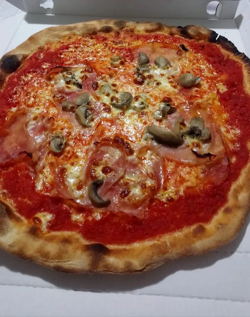 Sara Ottonello_Bar Pizzeria La Me Nina_Mombercelli_review