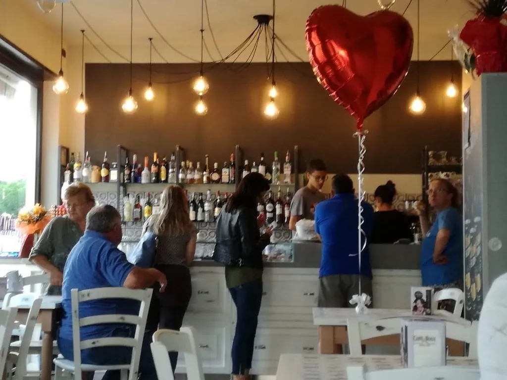 Bar Pizzeria La Me Nina restaurant in Mombercelli