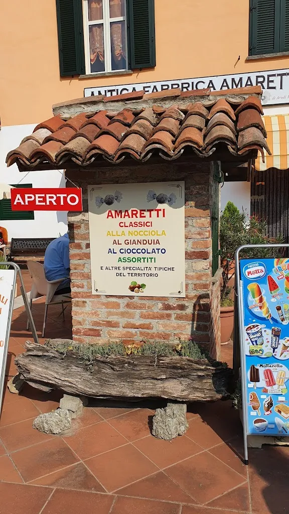 Giancarlo Cirronis_Amaretti Di Mombaruzzo_Mombaruzzo_review