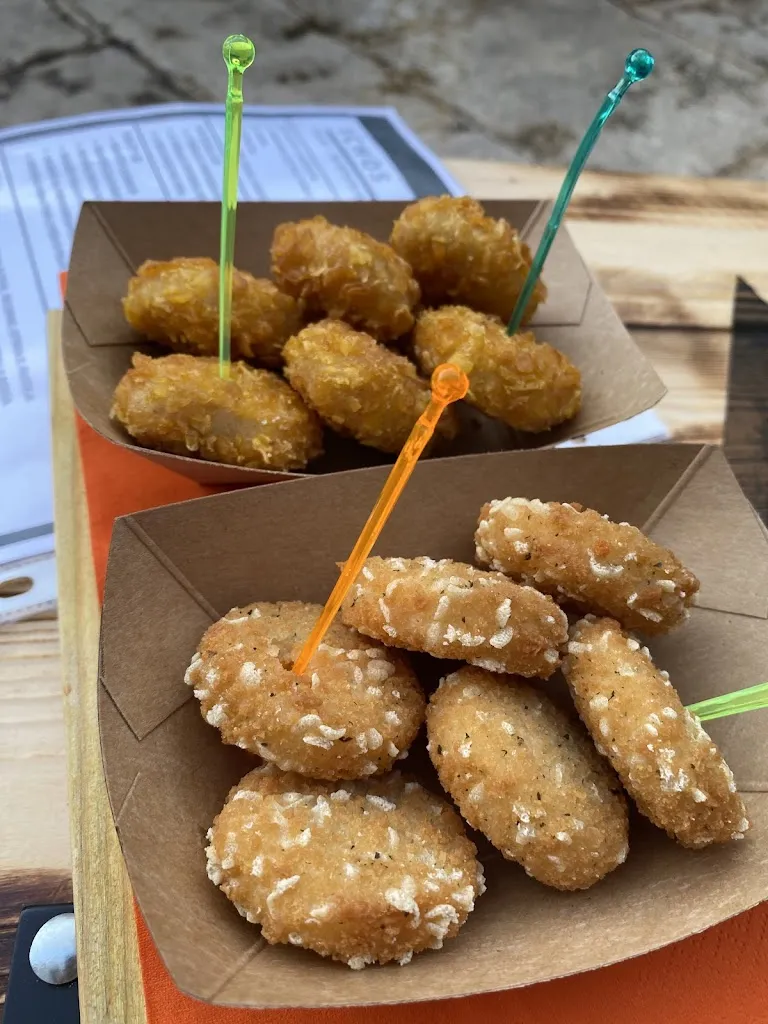 Viktorie Peterová_Ichos Pub_Conversano_recensione