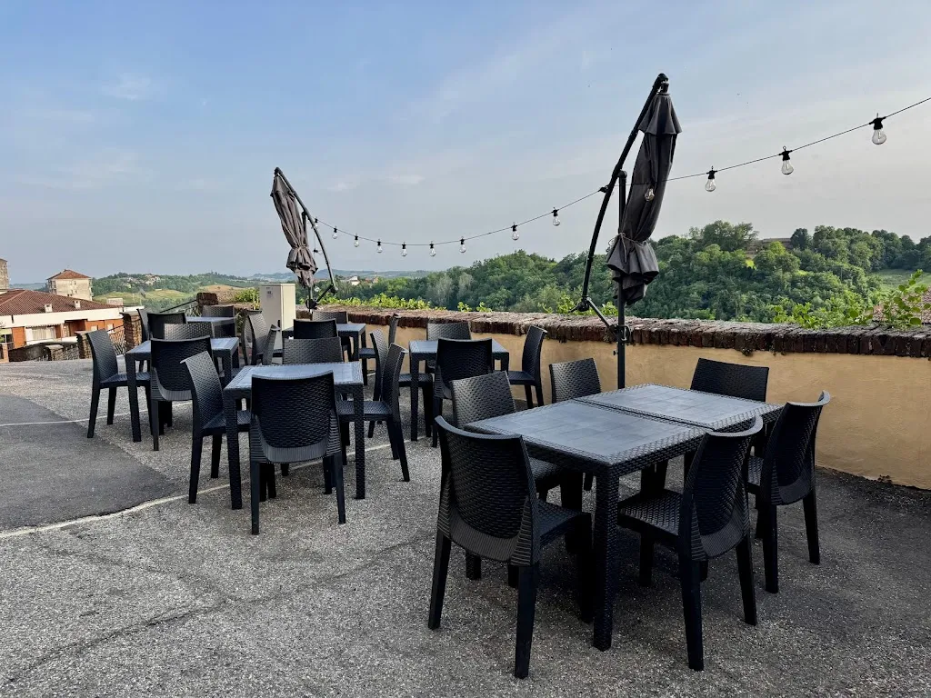 Pizzeria Week-End_Moncalvo_slider_image_1